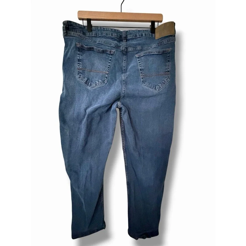 Izod Lot of 2 Men's  Dark Blue & Blue Straight Fit Comfort Stretch Jean 40